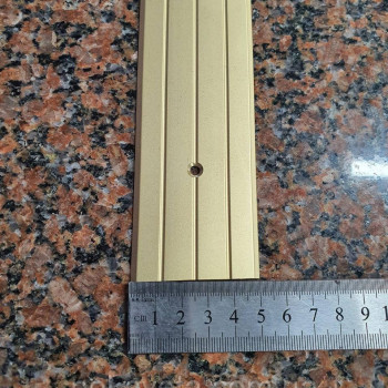 Підлоговий поріг алюмінієвий  шириною 50х2.35 мм, золото