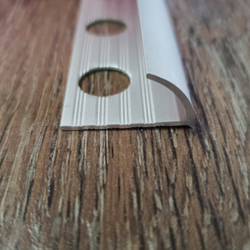 Алюмінієвий куточок напівкруглий для плитки товщиною 10 мм, довжина 2,7 м Срібло (ПЛ-202)