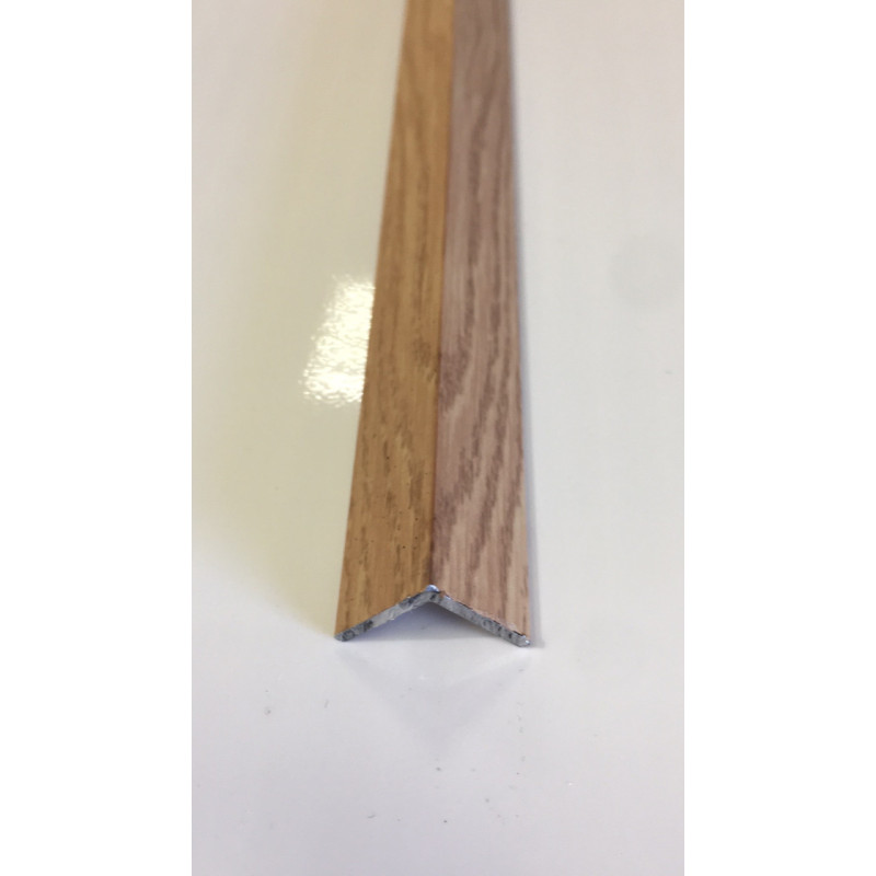 Декоративний алюмінієвий куточок 15х15 фиам світлий