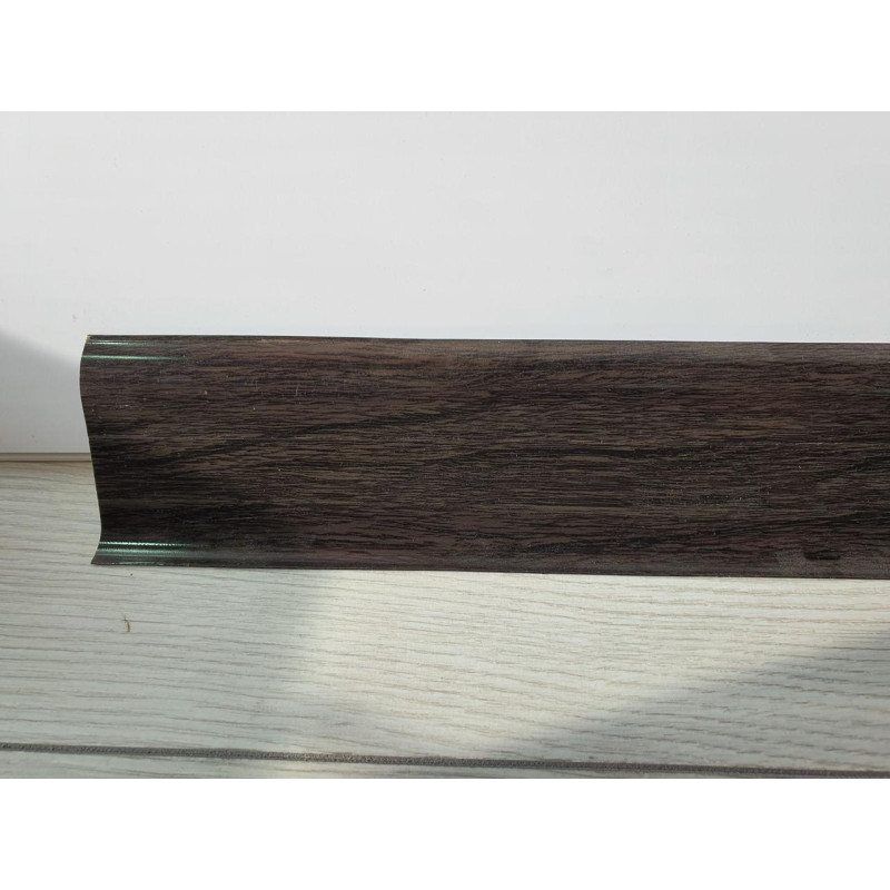 Плінтус Winnpol ПВХ з коробом Дуб Річмонд 80002