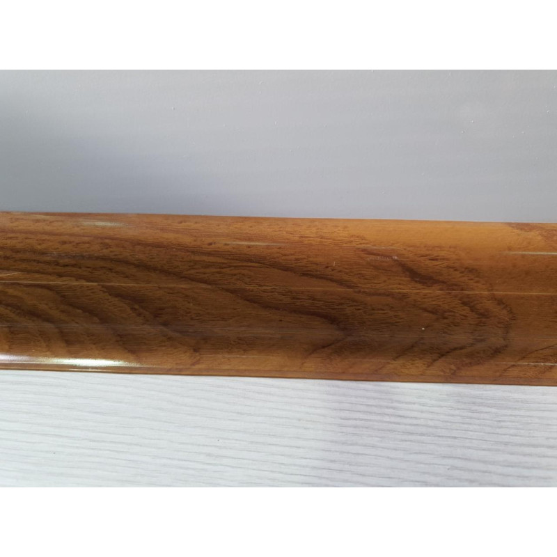 Плінтус ПВХ з коробом Груша