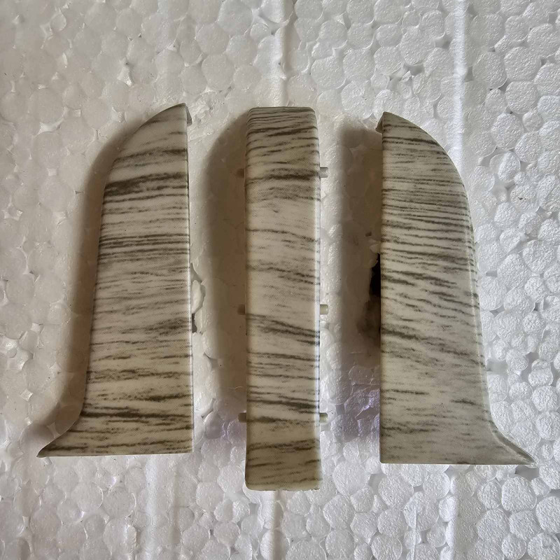 Пара закінчень для плінтуса ПВХ Ясень Дріаде 97326