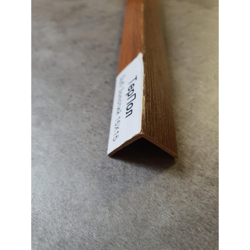 Ламінований кут Дуб Золотий 15*15 ТерПол