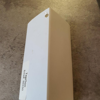 Білий декоративний куточок 50х50 ТерПол