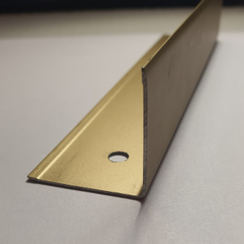 Декоративний алюмінієвий Куточок 15х15х1,0 золото