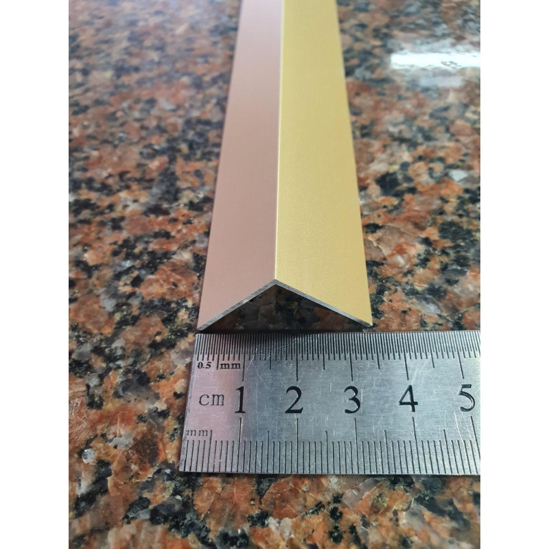 Декоративний алюмінієвий Куточок 25х25х2,0 золото 2.7 м