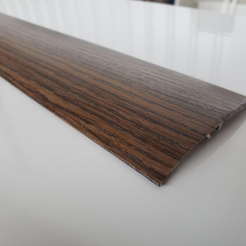 Напівкруглий підлоговий поріг із прихованим кріпленням завширшки 60 мм, Горіх (АП-014) 2700