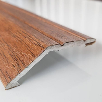 Алюмінієвий підлоговий поріг для перепаду 10 мм, ширина 40 мм, Лісовий горіх (АП-008) 2700