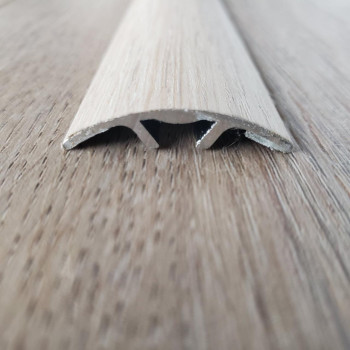 Підлоговий алюмінієвий поріг із прихованим кріпленням завширшки 28 мм, Ясен (АП-016) 1800