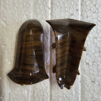 Кут зовнішній до Плінтусу ПВХ Дуб Хендерсон 80001