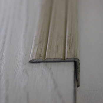 Поріг Алюмінієвий 23,5х19 L-подібний довжина 2,7м, Ясень Світлий (УЛ-121)