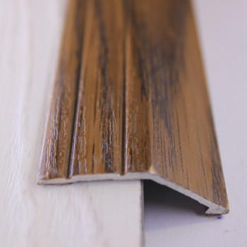 Алюмінієвий підлоговий поріг для перепаду в 12 мм, ширина 40 мм ,Горіх ( АП-008)