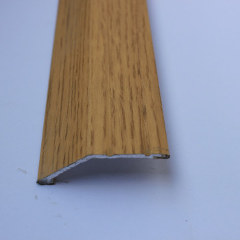 Алюмінієвий підлоговий поріг для перепаду в 10 мм, ширина 40 мм ,Дуб( АП-008)