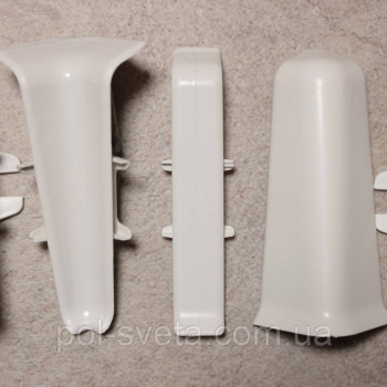 Фурнитура к плинтусу ПВХ ТерПол 22х70х2200 мм, Белый 001 Кут зовнішній