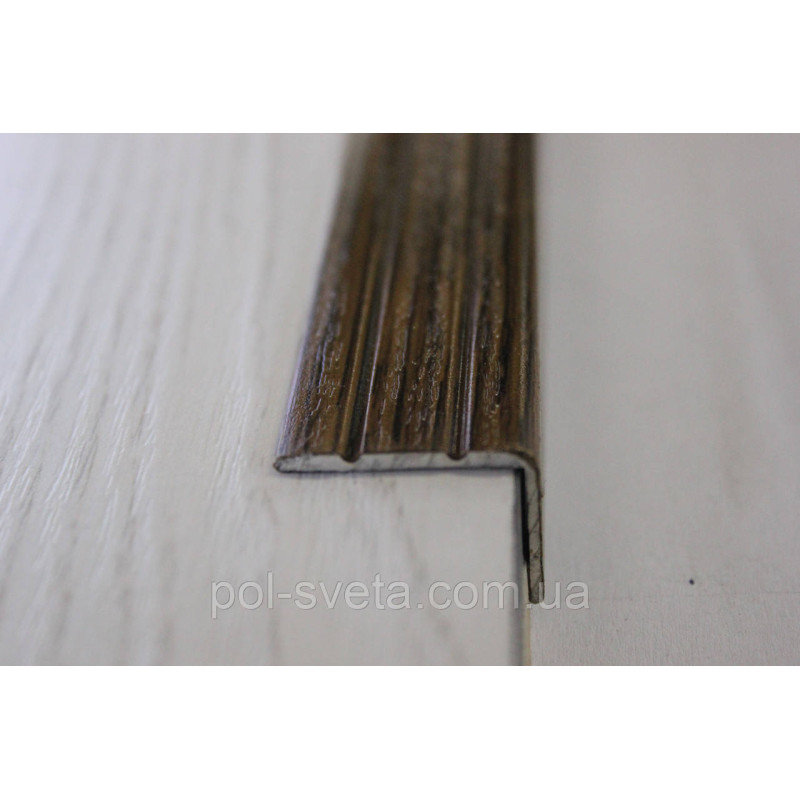 Поріг Алюмінієвий 23,5х19 L-подібні довжина 2,7 м, Горіх (УЛ-121) 2700